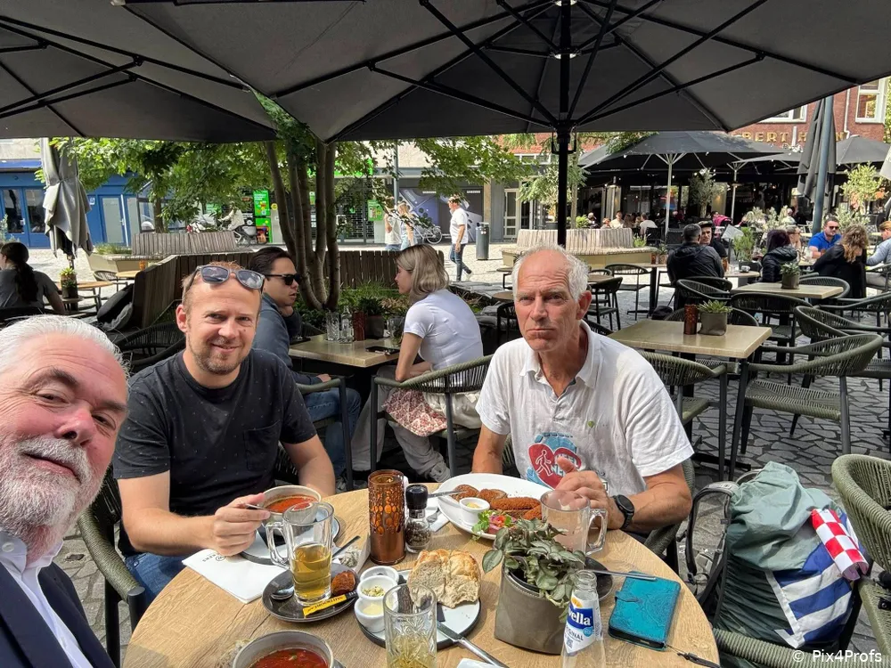 Waalwijk ontvangt wandelaar Frank Boerebach op zijn missie tegen kanker